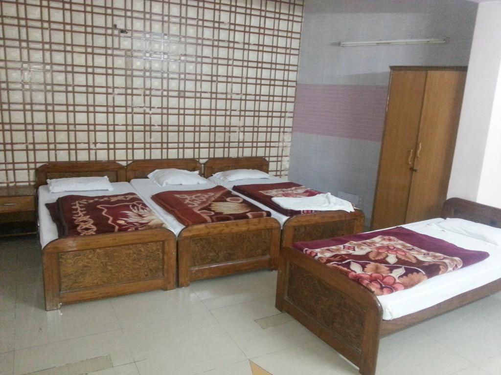 Hotel Royale Paradise Noida Chambre photo